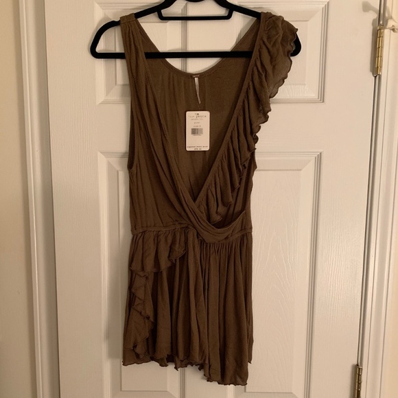 Free People Tops - FREE PEOPLE Brand New! Olive Green Tunic Top - Med